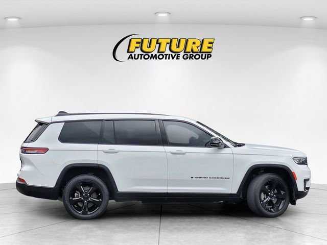 Used 2023 Jeep Grand Cherokee L Laredo AWD/4WD image 9