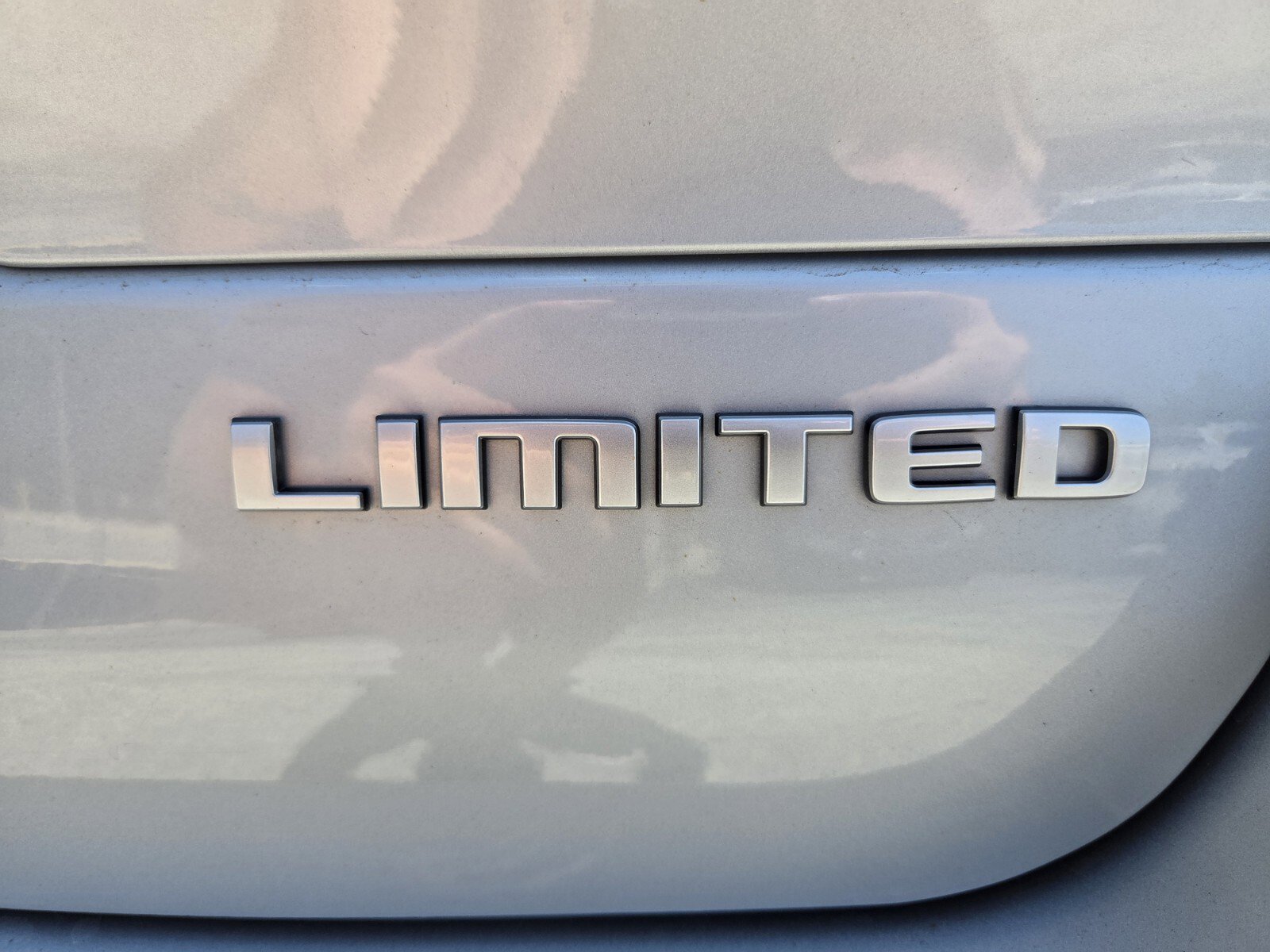 Used 2024 Jeep Grand Cherokee L Limited w/ Luxury Tech Group II AWD/4WD image 15