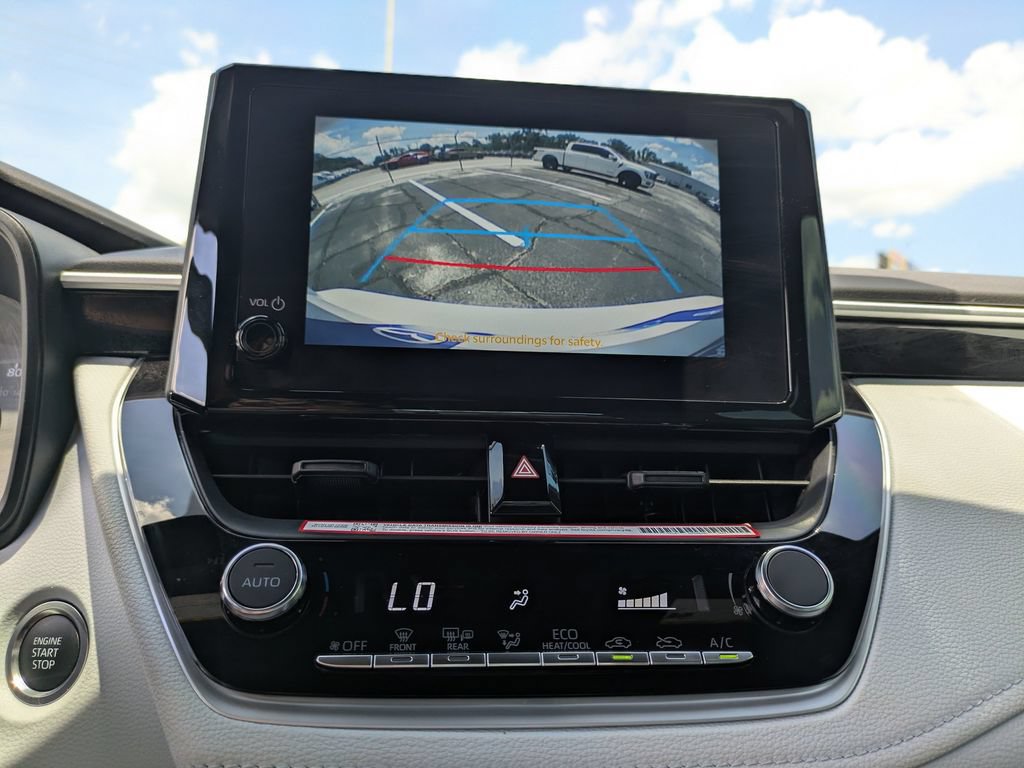 Used 2025 Toyota Corolla SE FWD image 21