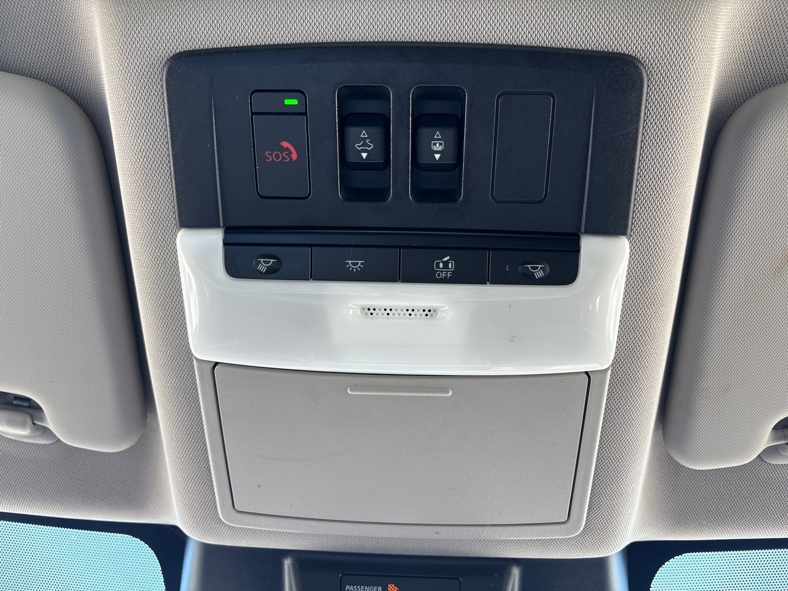 Used 2023 Nissan Rogue Platinum image 5