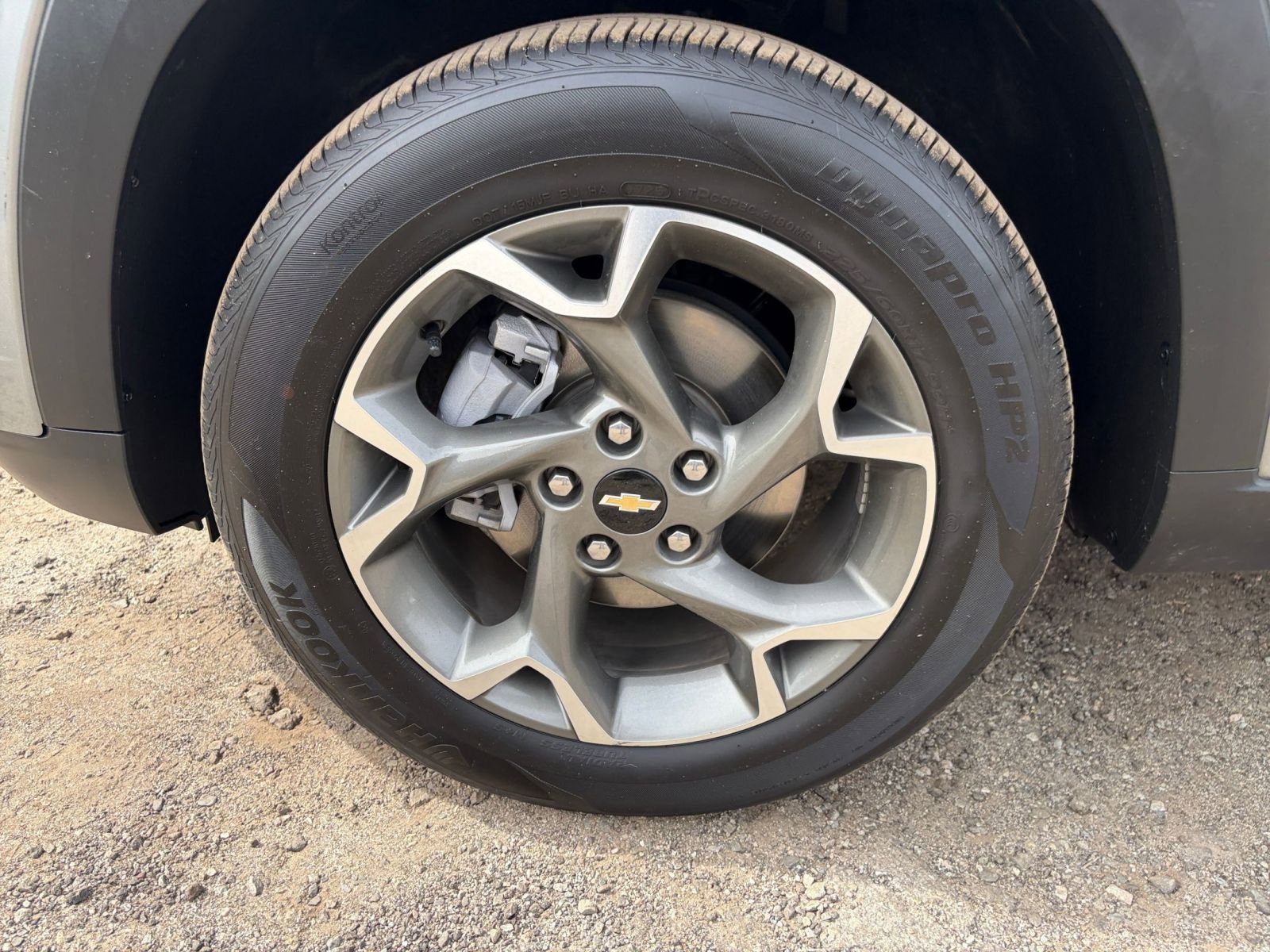 Used 2025 Chevrolet Trax LT image 30