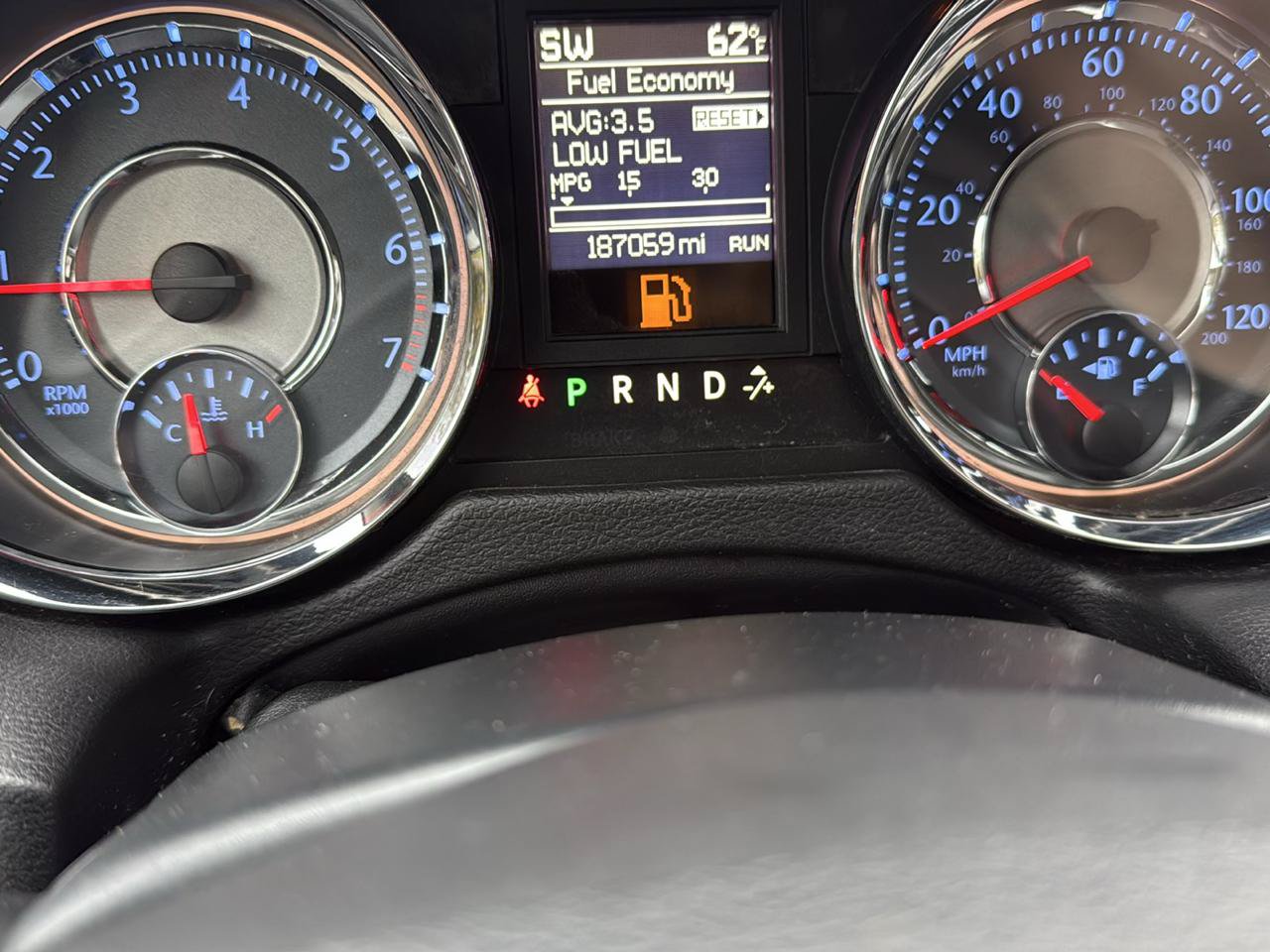 Used 2016 Chrysler Town & Country Touring w/ Driver Convenience Group FWD image 15