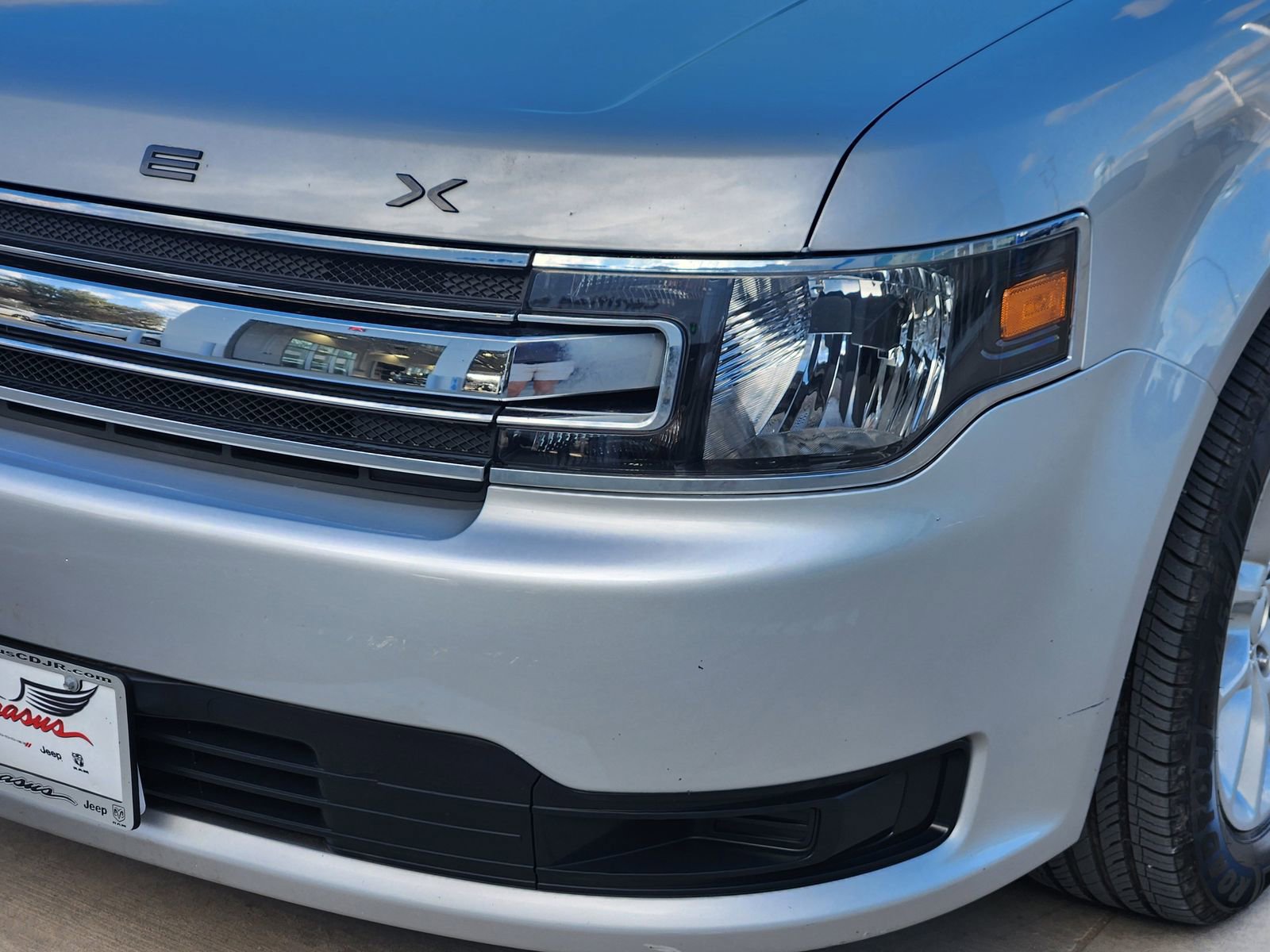 Used 2019 Ford Flex SE image 9