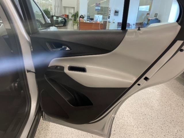 Used 2018 Chevrolet Equinox LS FWD image 34