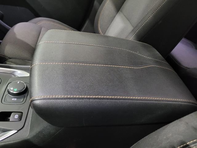 Used 2019 Chevrolet Traverse LT image 41