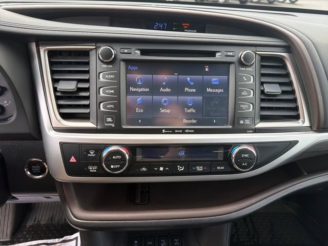 Used 2019 Toyota Highlander Limited AWD/4WD image 24