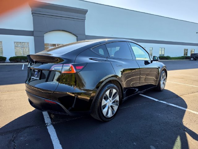 Used 2021 Tesla Model Y Long Range AWD/4WD image 8