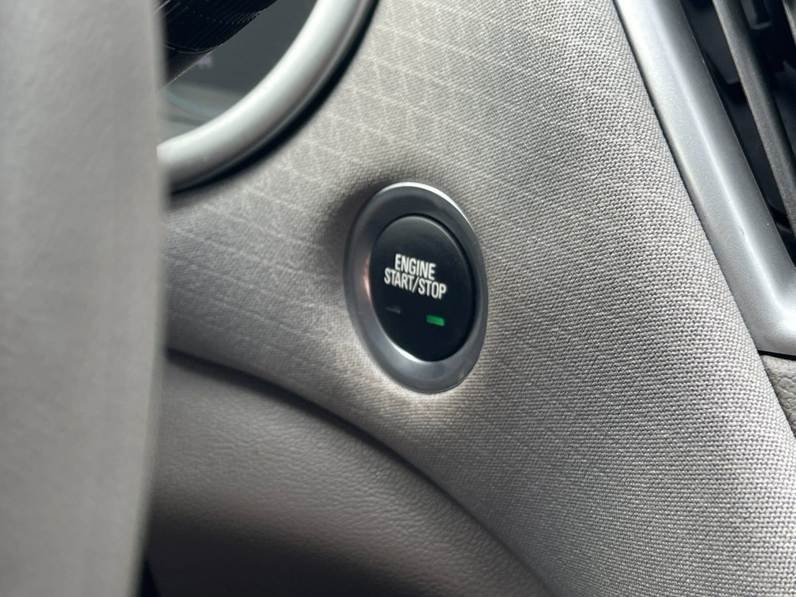 Used 2025 Chevrolet Malibu LT image 23