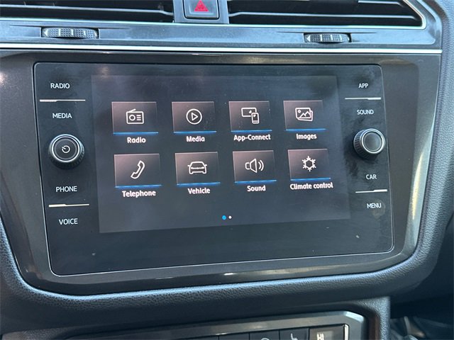 Used 2019 Volkswagen Tiguan SE w/ Panoramic Sunroof Package image 30
