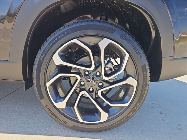 New 2026 Chevrolet Trax RS FWD image 32