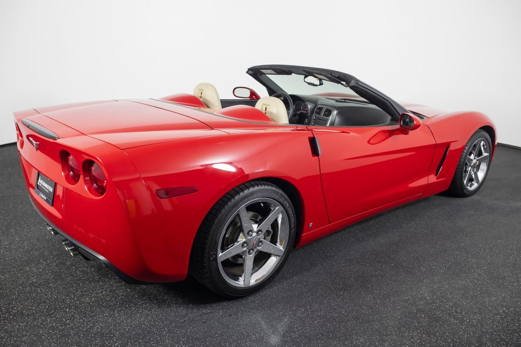 Used 2007 Chevrolet Corvette Convertible w/ Preferred Equipment Group RWD image 18