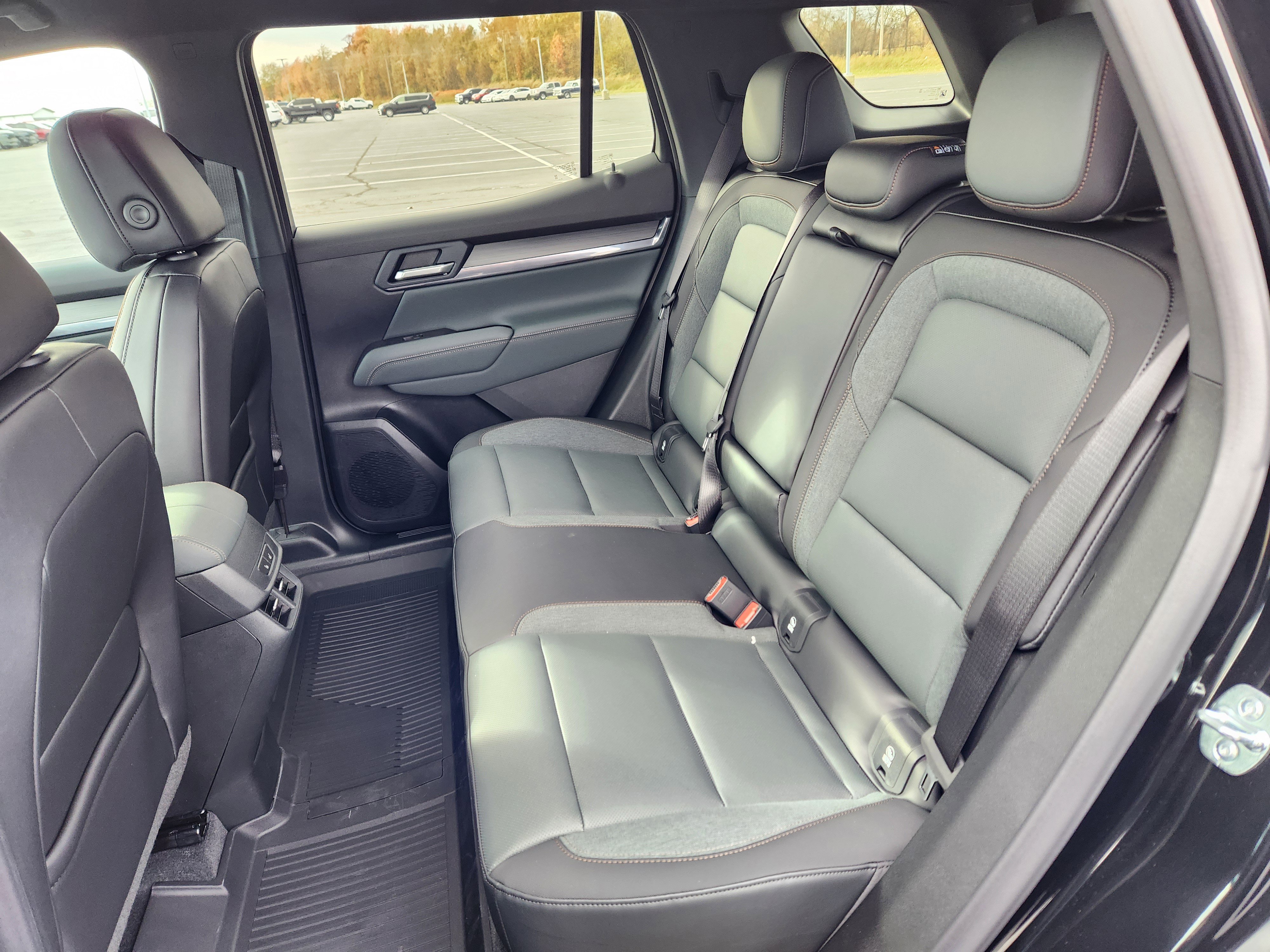 New 2026 GMC Terrain AT4 w/ Convenience Package III image 7