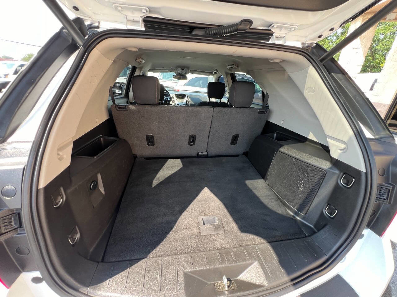 Used 2017 Chevrolet Equinox LT w/ Convenience Package FWD image 28