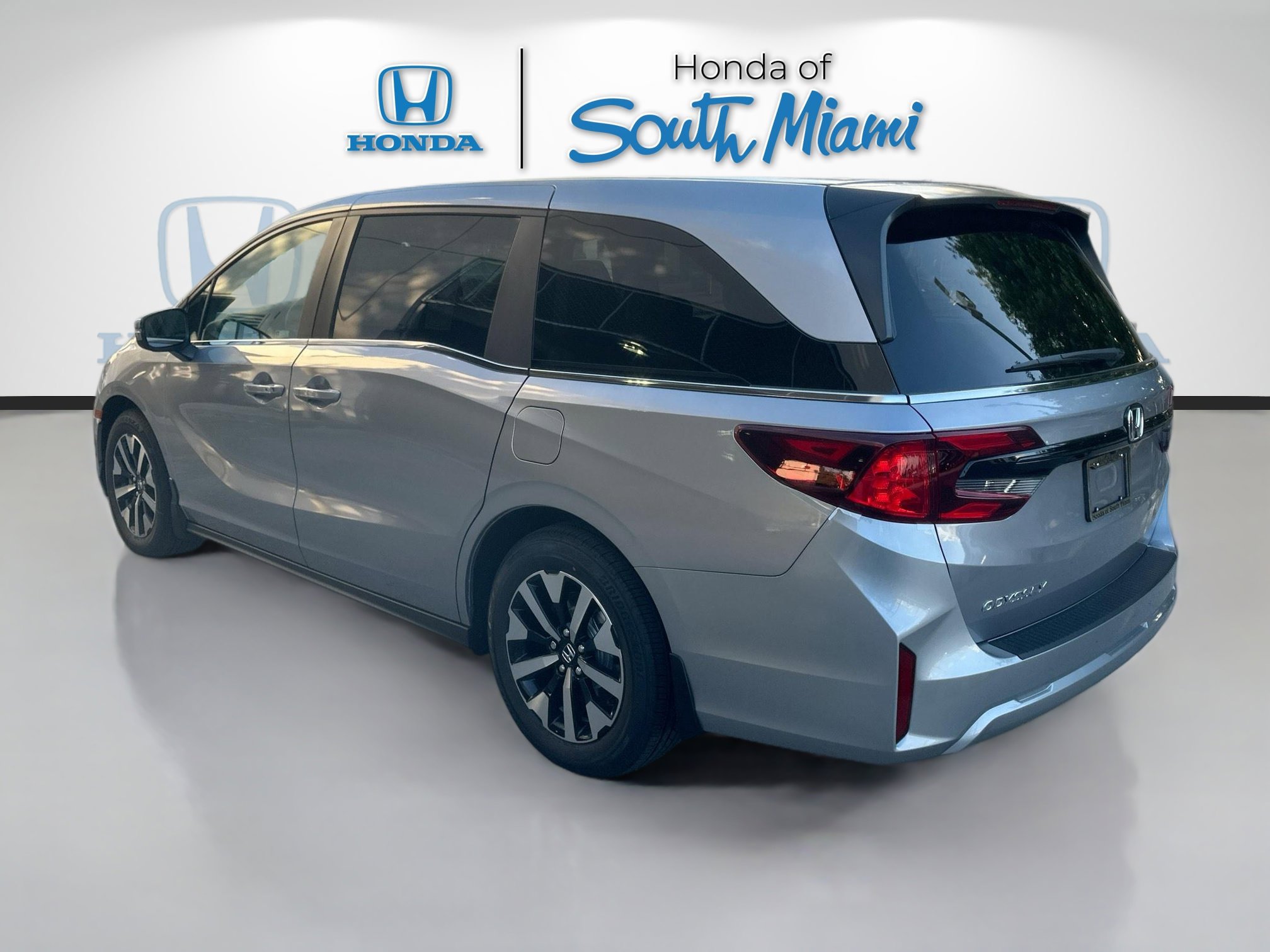 New 2026 Honda Odyssey EX-L image 4
