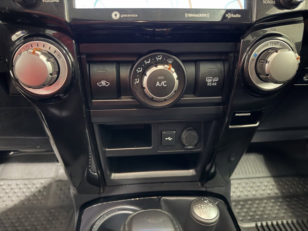 Used 2021 Toyota 4Runner Venture w/ Moonroof Package image 18