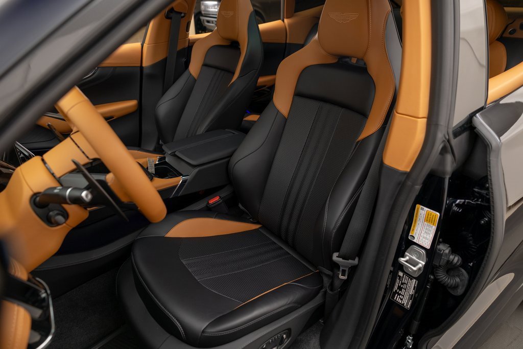 New 2025 Aston Martin DBX 707 image 17