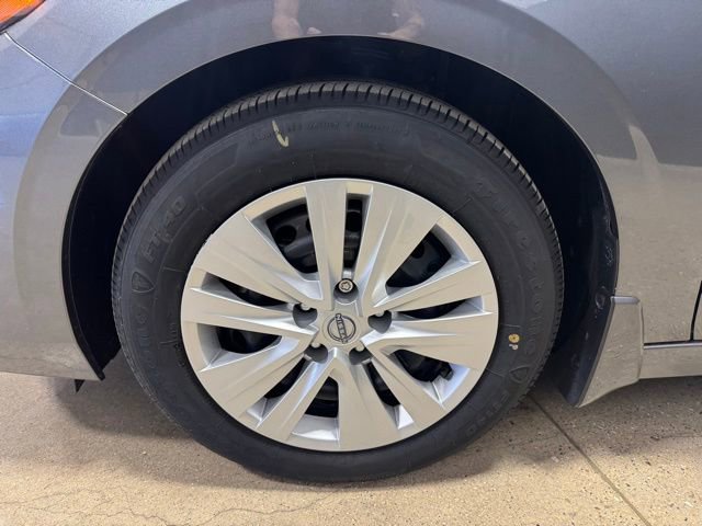 Certified 2025 Nissan Sentra S image 31