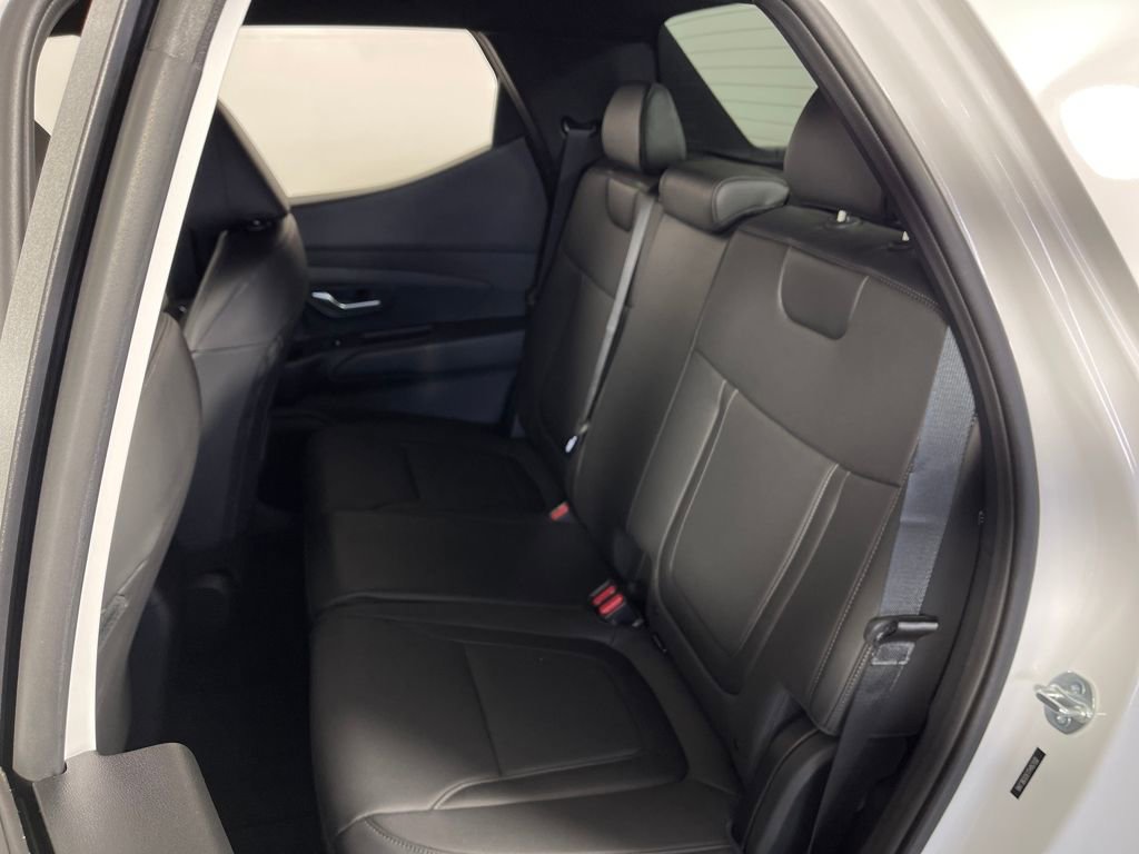 Certified 2026 Hyundai Santa Cruz SEL image 13