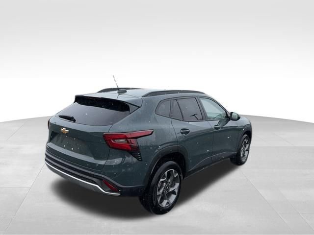 Certified 2025 Chevrolet Trax LT w/ LT Convenience Package image 6