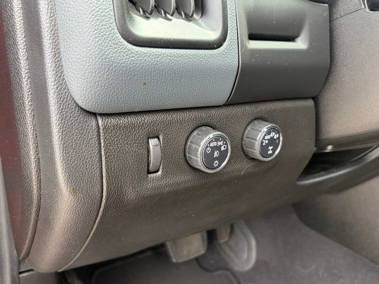 Used 2019 Chevrolet Colorado Z71 AWD/4WD image 8