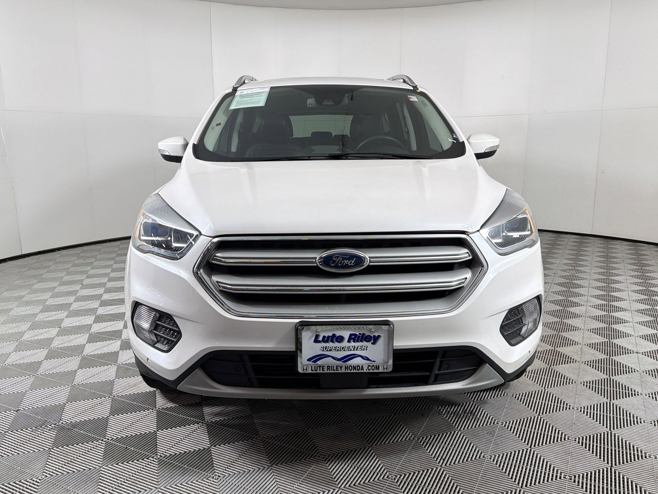 Used 2019 Ford Escape Titanium image 6