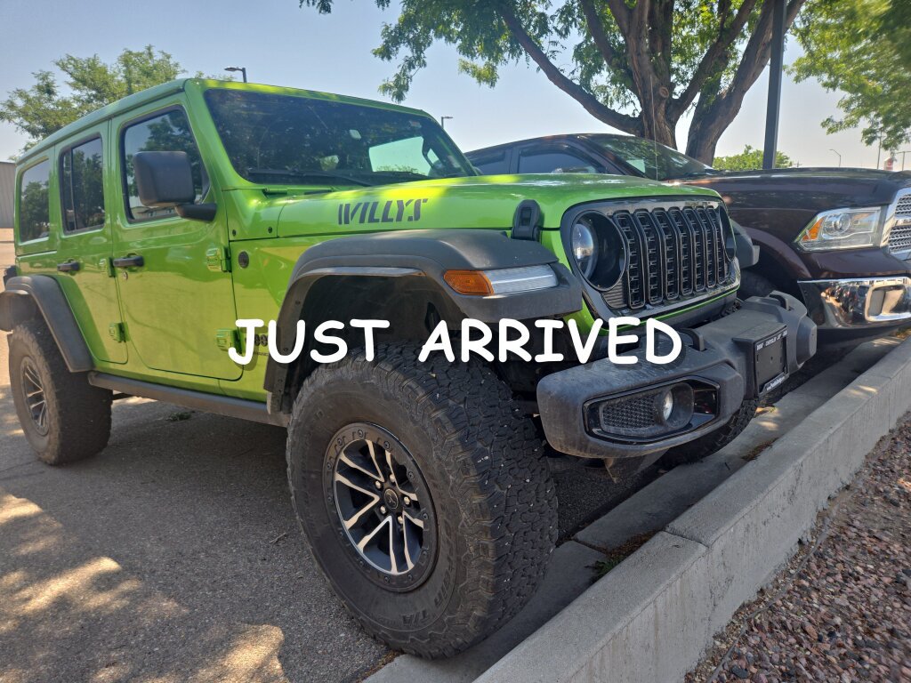 Used 2025 Jeep Wrangler Willys AWD/4WD image 1
