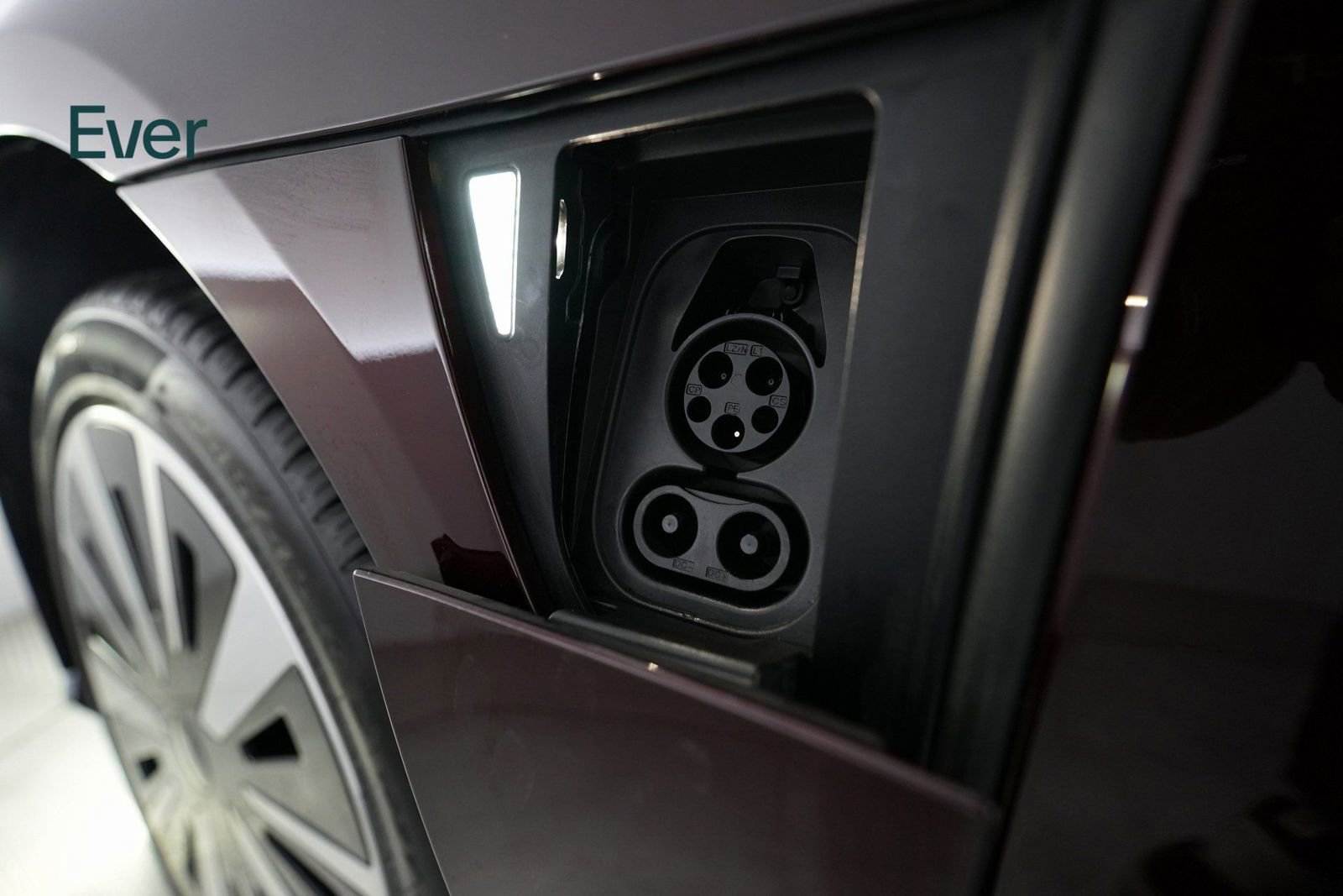 Used 2022 Lucid Air Grand Touring image 24