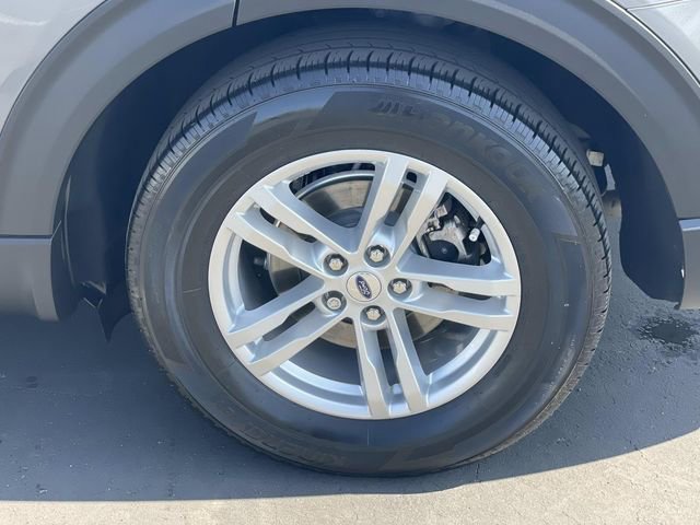 Used 2023 Ford Explorer XLT image 39