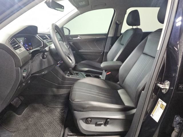 Used 2023 Volkswagen Tiguan SE FWD image 9