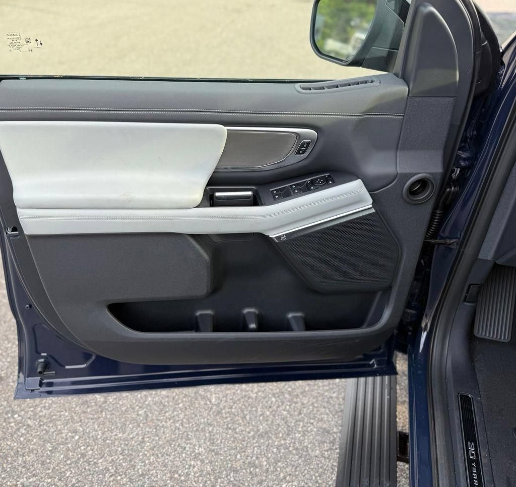 New 2027 Ford Expedition Max Platinum AWD/4WD image 14