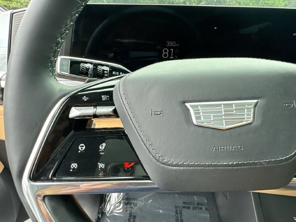 Used 2025 Cadillac Escalade IQ Luxury 2 AWD/4WD image 17