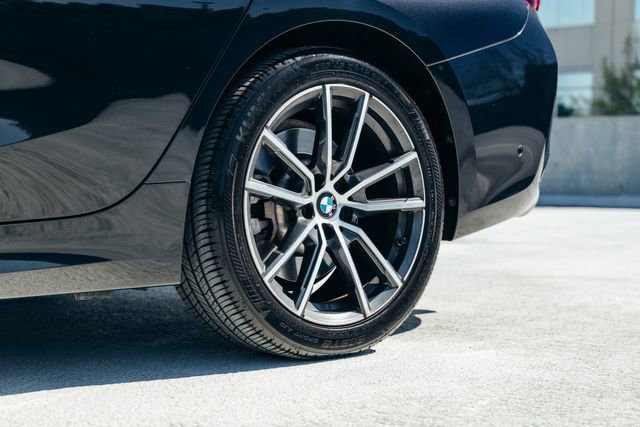 Used 2019 BMW 330i Sedan w/ Parking Assistance Package RWD image 38