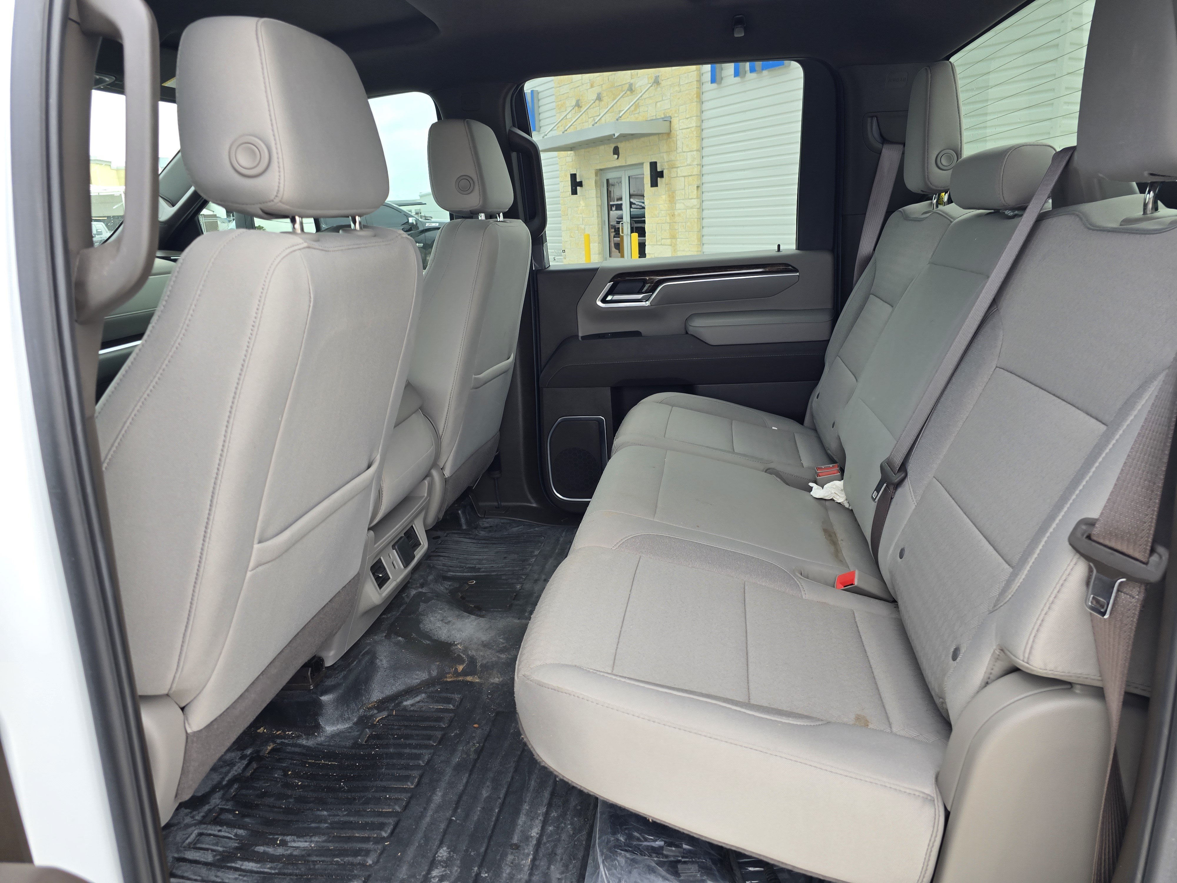 Used 2025 GMC Sierra 3500 SLE w/ SLE Convenience Package AWD/4WD image 9
