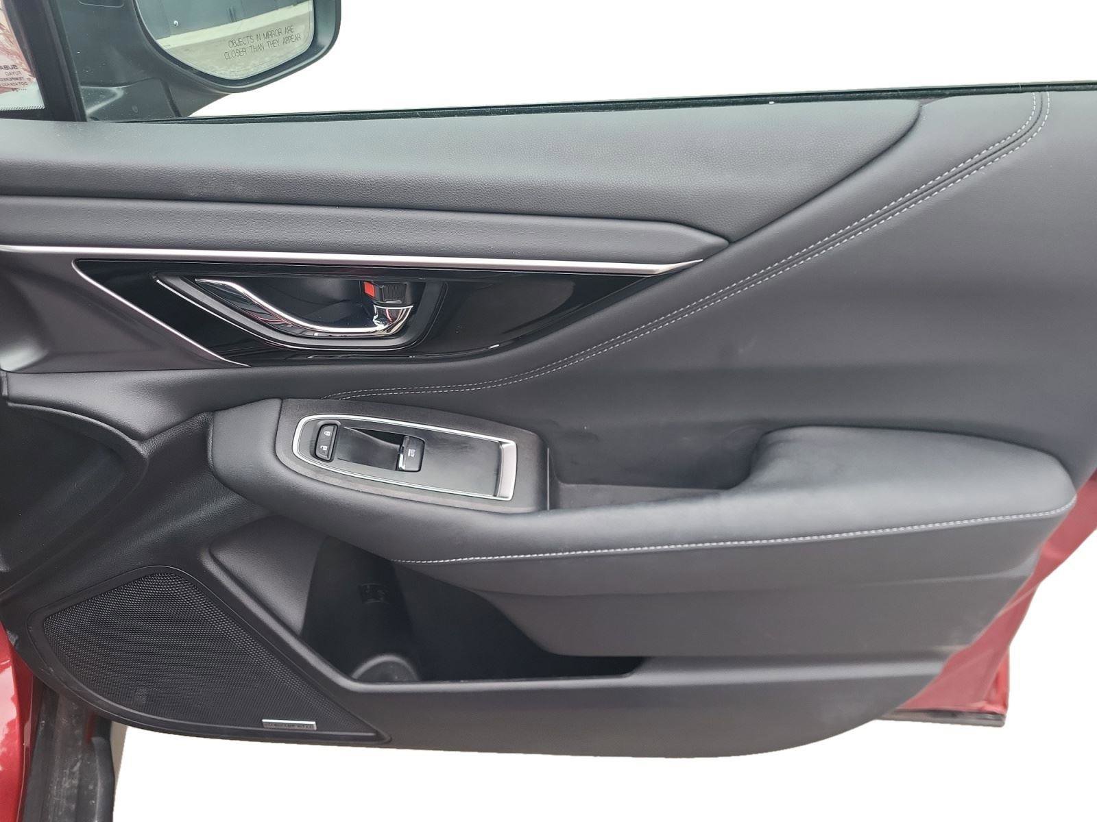 Used 2025 Subaru Outback Touring XT image 15