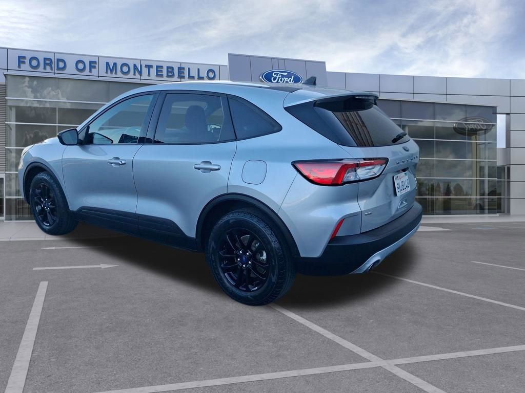 Used 2020 Ford Escape SE Sport image 7