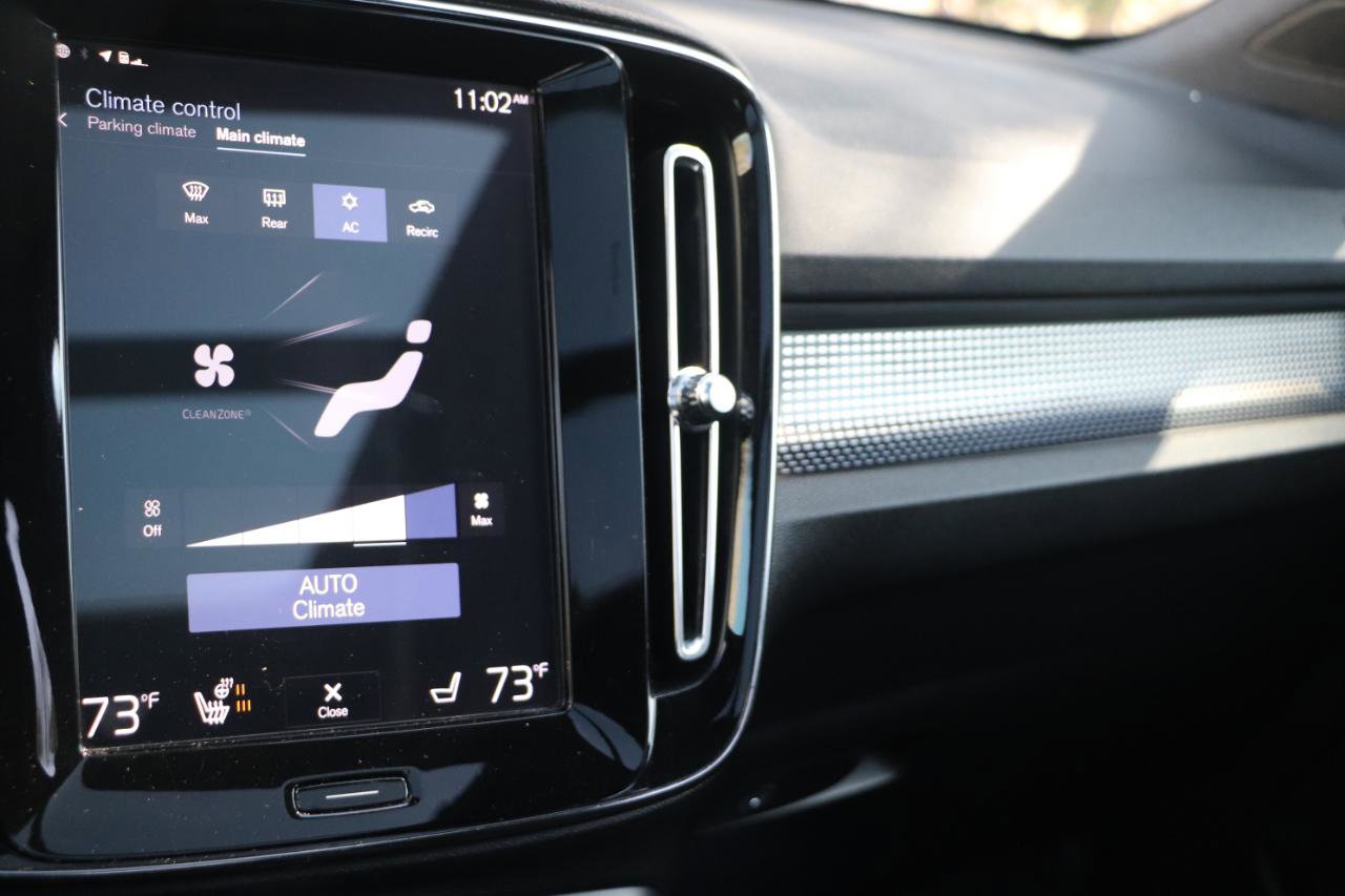 Used 2019 Volvo XC40 T5 R-Design image 22