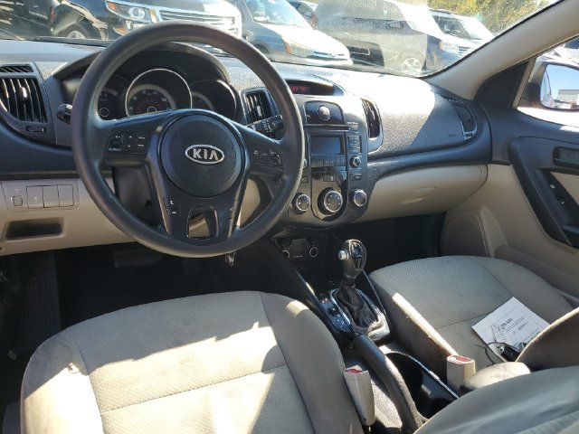 Used 2011 Kia Forte EX FWD image 10