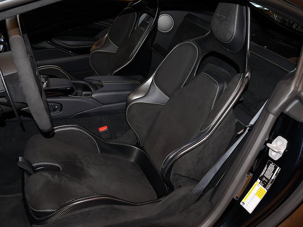 Used 2023 Aston Martin V12 Vantage RWD image 5