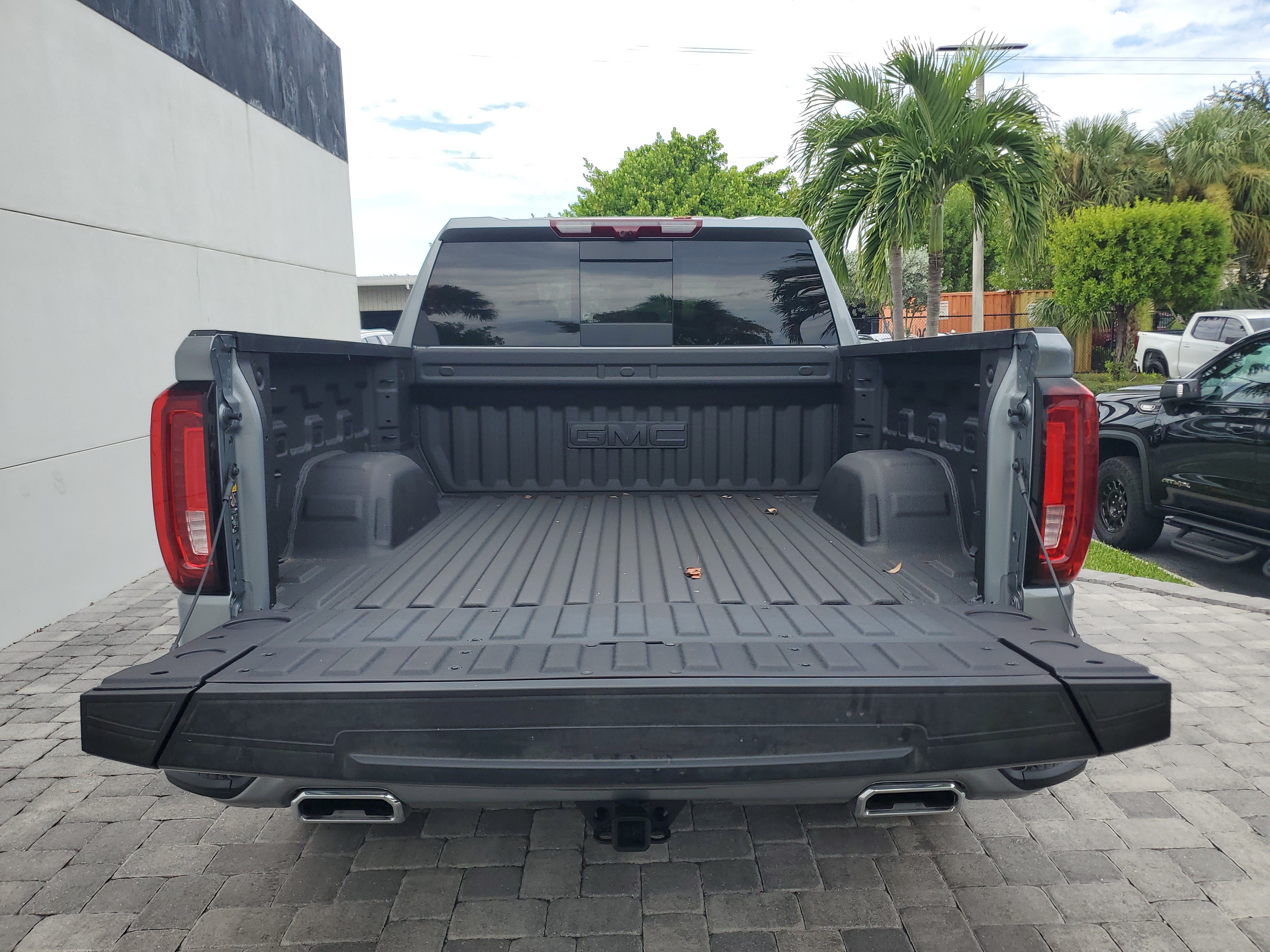 New 2026 GMC Sierra 1500 Denali w/ Denali Reserve Package AWD/4WD image 11