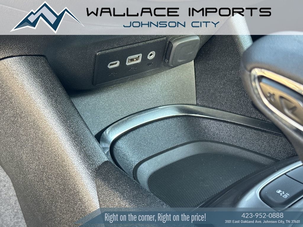 Used 2024 Chevrolet Malibu LT FWD image 27