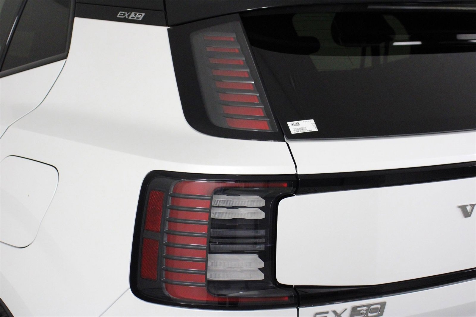 New 2025 Volvo EX30 Plus w/ Protection Package Premier image 14