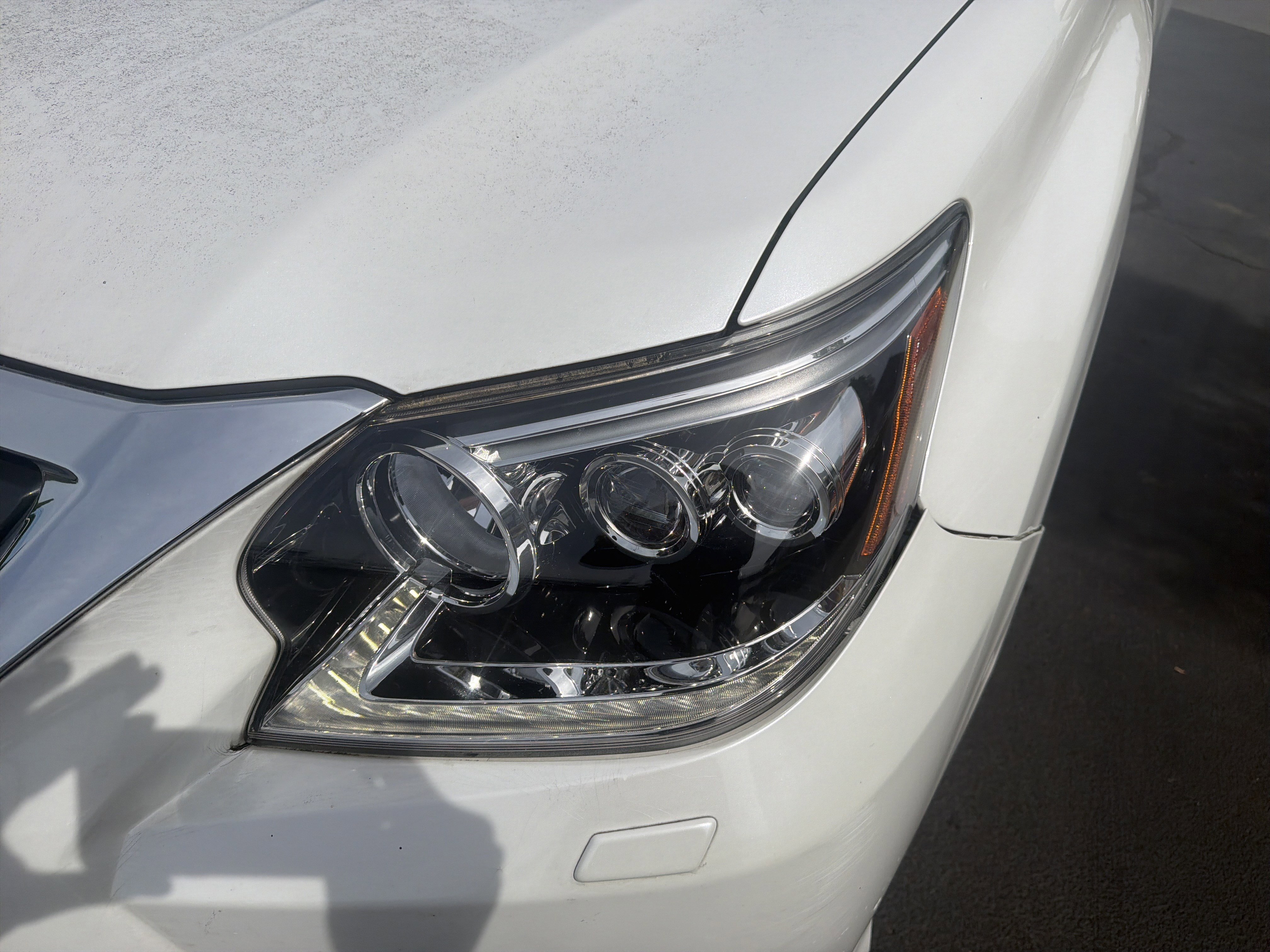 Used 2018 Lexus GX 460 Premium w/ Premium Package image 3