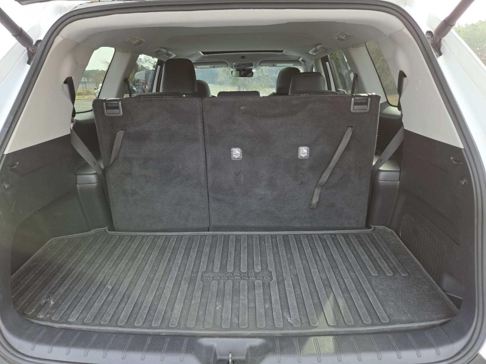 Used 2024 Toyota Grand Highlander AWD image 24