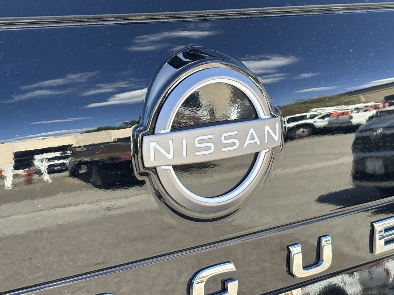 Certified 2023 Nissan Rogue SV FWD image 5