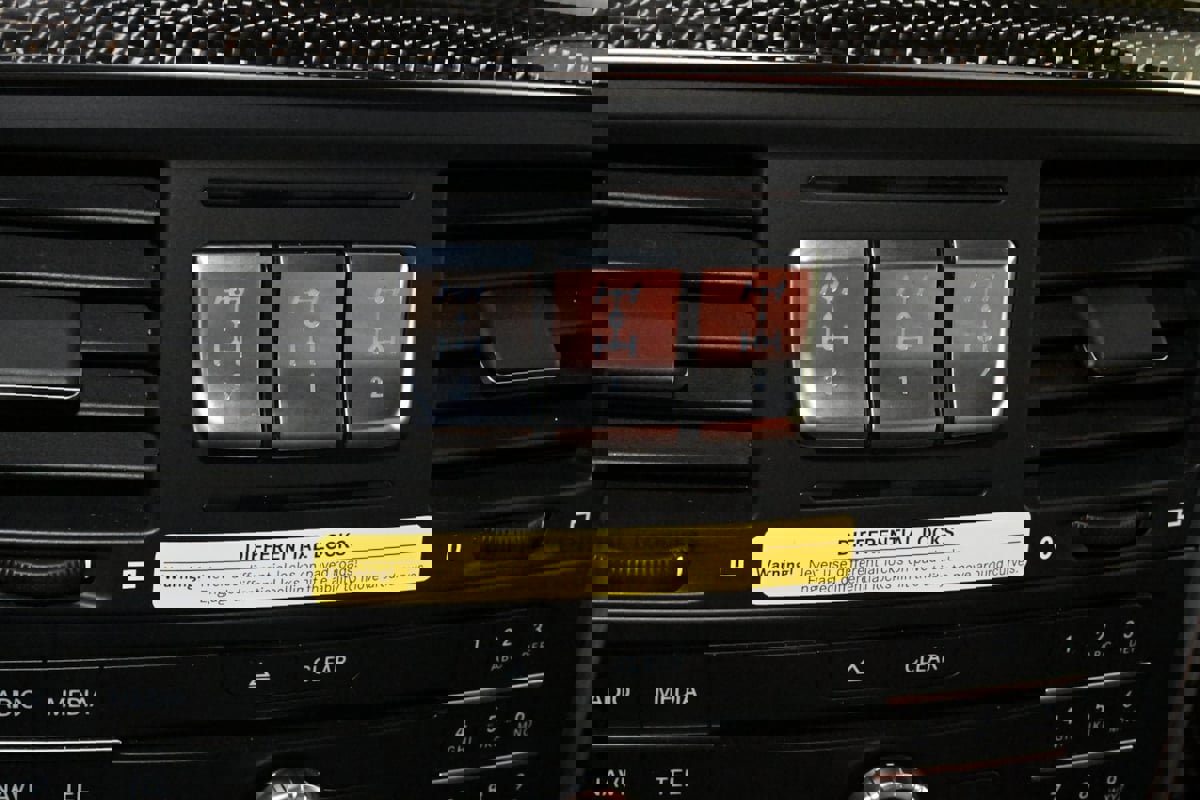 Used 2018 Mercedes-Benz G 65 AMG 4MATIC image 29