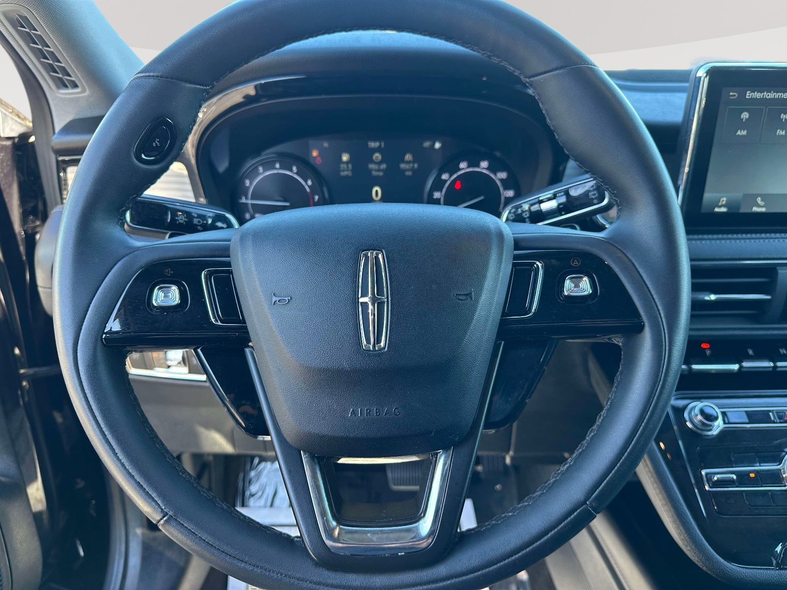 Used 2022 Lincoln Corsair AWD w/ Equipment Group 101A image 15