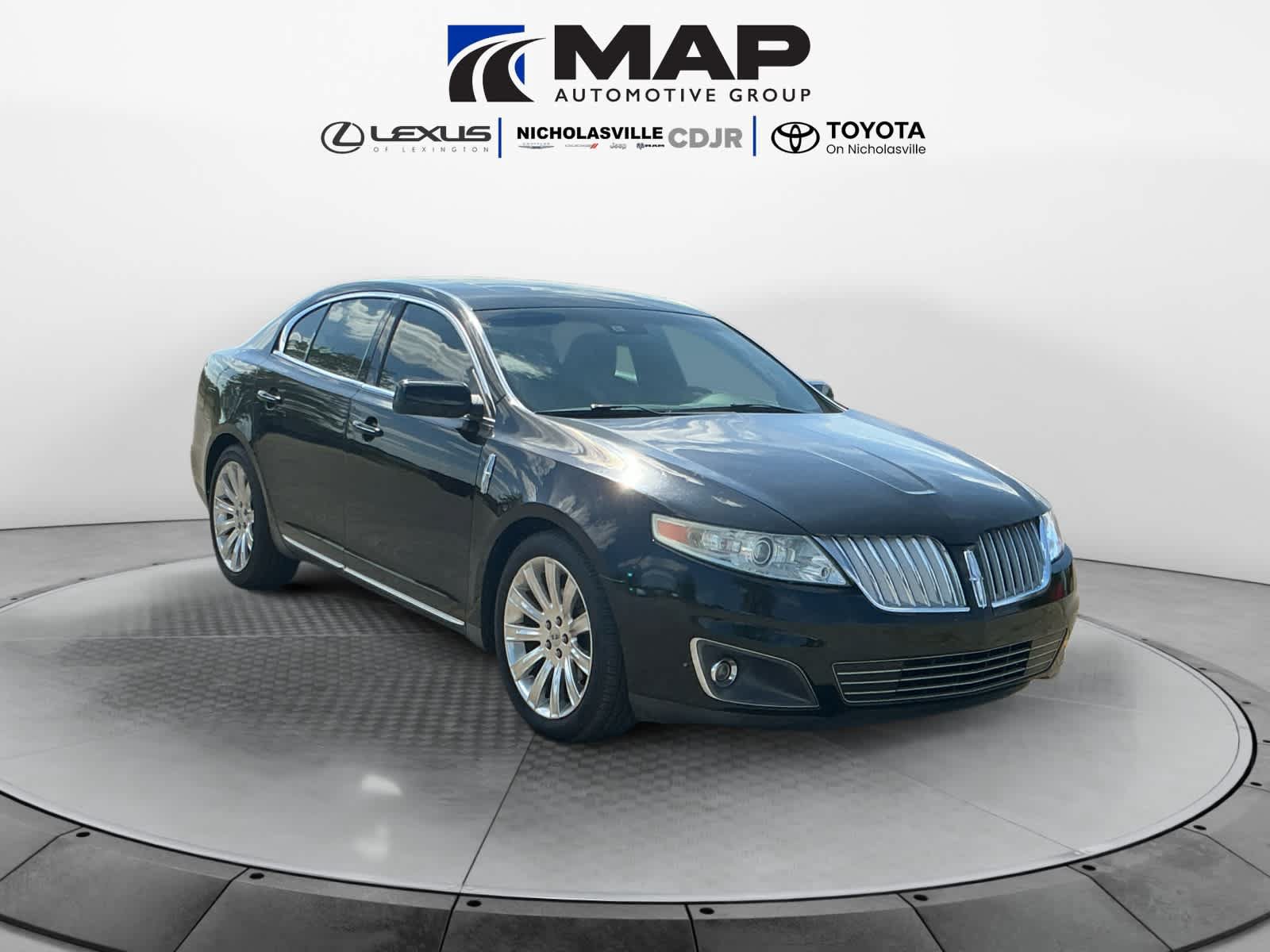 Used 2011 Lincoln MKS FWD image 7