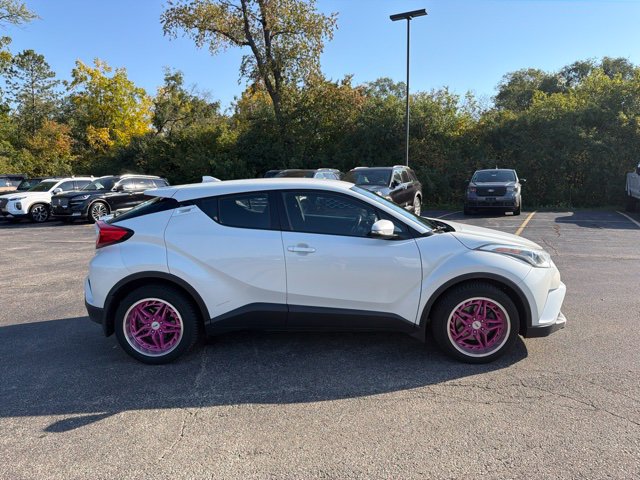Used 2018 Toyota C-HR XLE FWD image 9