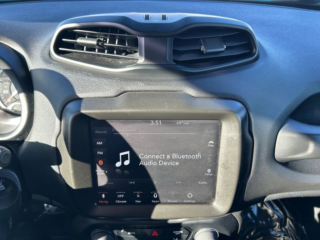 Used 2022 Jeep Renegade Latitude image 24