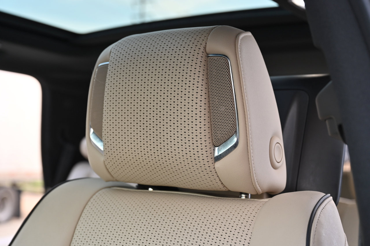 Used 2021 Cadillac Escalade Premium Luxury image 22